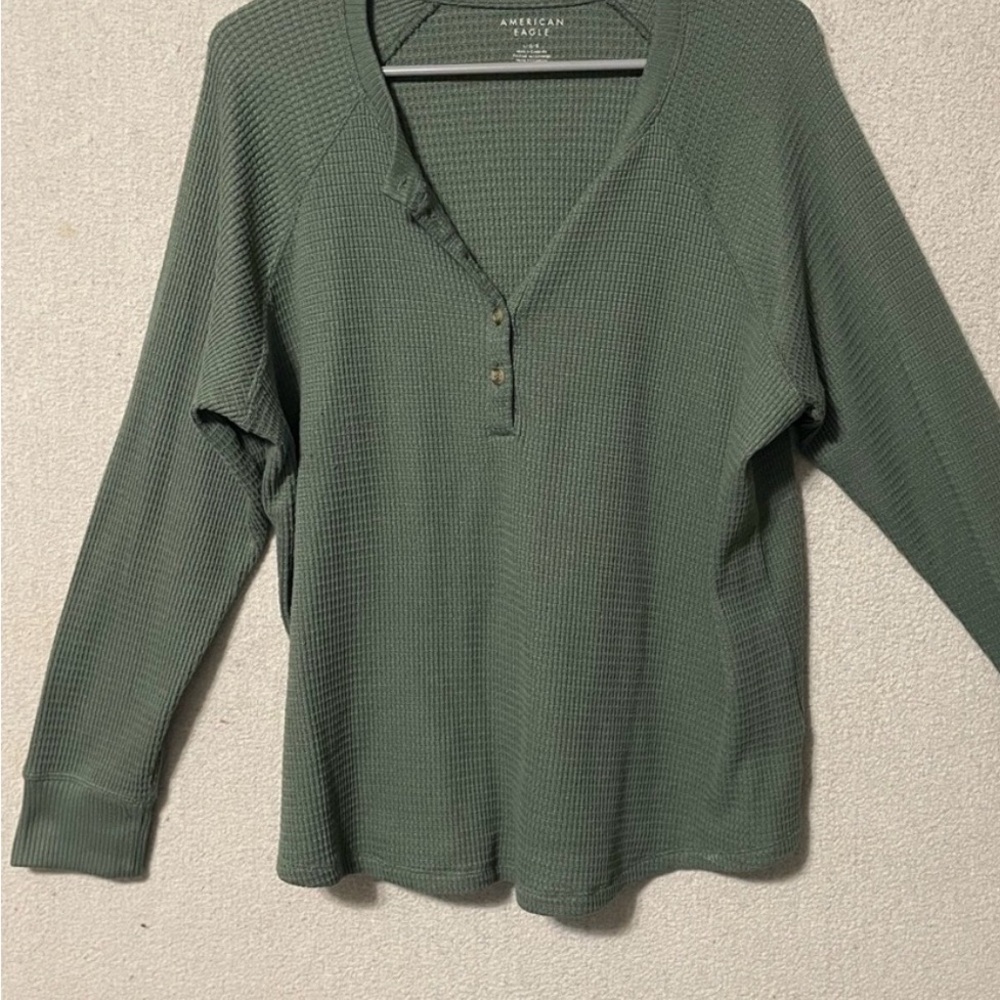 AMERICAN EAGLE Waffle Knit Henley Sage